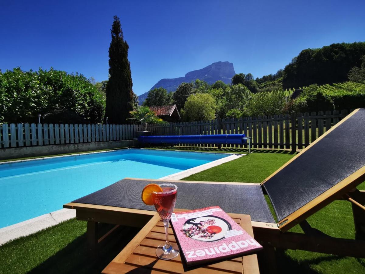 L'Etang De La Tourne Bed & Breakfast Les Marches Exterior foto