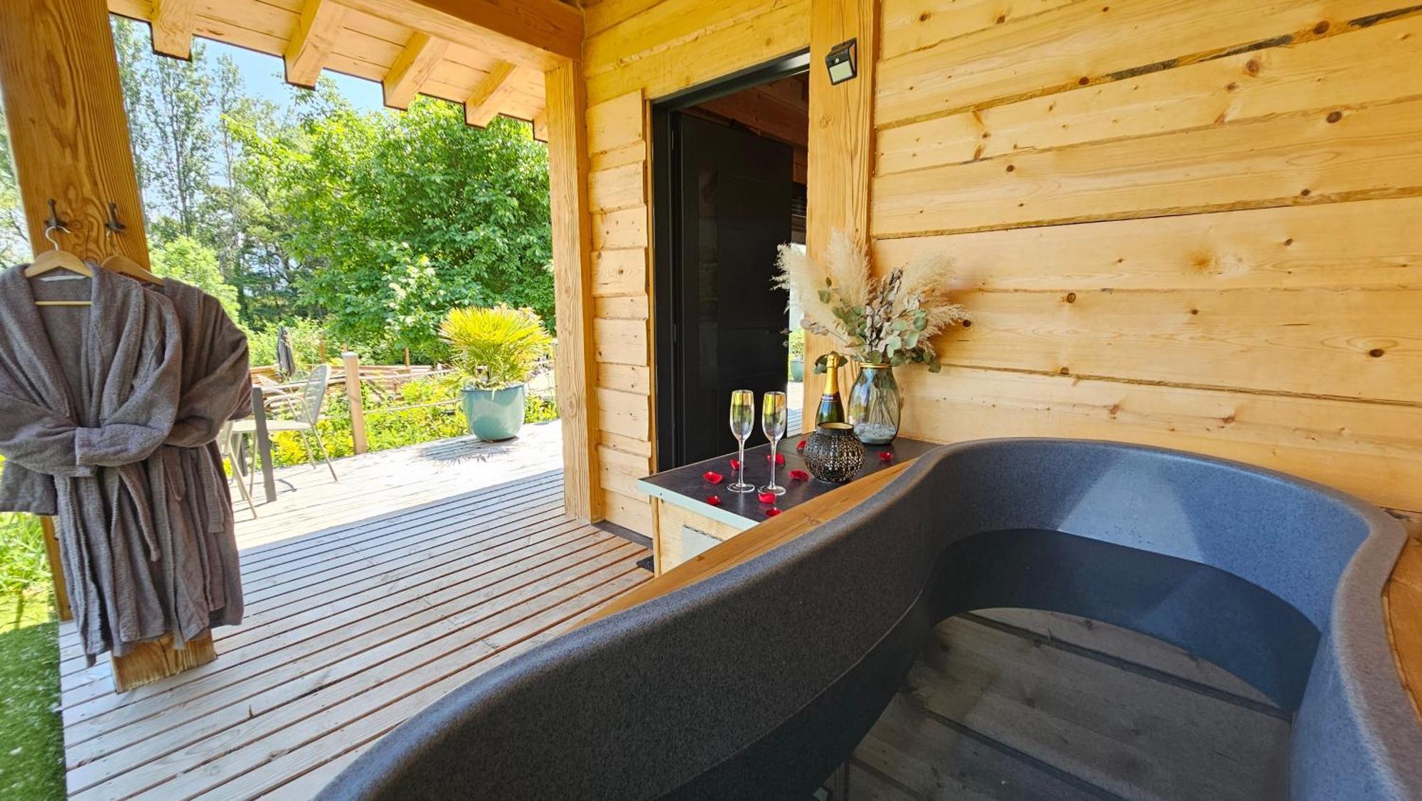 L'Etang De La Tourne Bed & Breakfast Les Marches Exterior foto